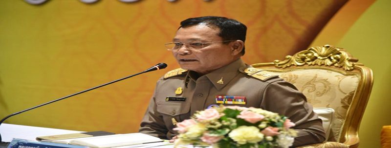 พลเอกดาว์พงษ์ รัตนสุวรรณ องคมนตรี ลงพื้นที่ตรวจเยี่ยมการดำเนินงานของมหาวิทยาลัยราชภัฏสุราษฎร์ธานี (ช่วงเช้า) พลเอกดาว์พงษ์ รัตนสุวรรณ องคมนตรี ลงพื้นที่ตรวจเยี่ยมการดำเนินงานของมหาวิทยาลัยราชภัฏสุราษฎร์ธานี (ช่วงเช้า)